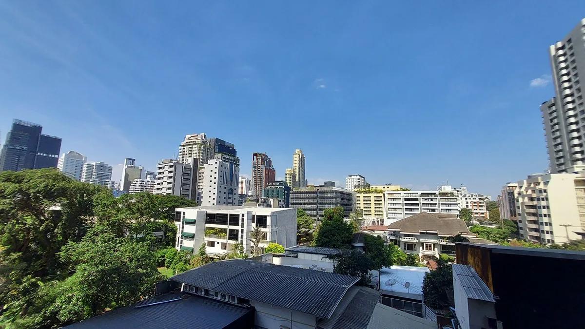Noble Around Sukhumvit 33