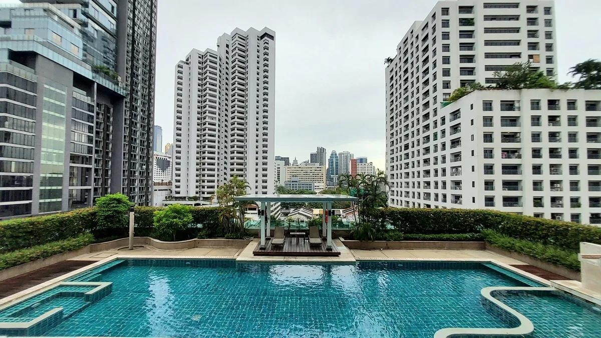 The Oleander Sukhumvit 11