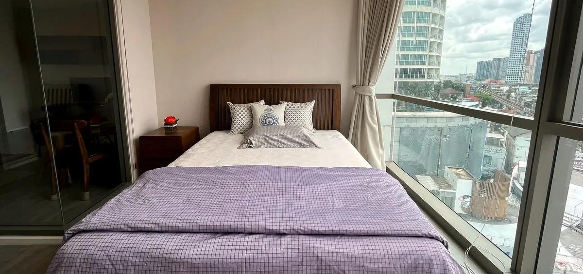 The Room Sukhumvit 69 Phra Khanong